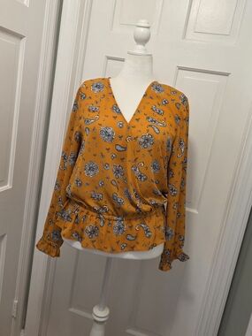LOFT Outlet Mustard Paisley Peplum V-Neck Blouse Size Large
